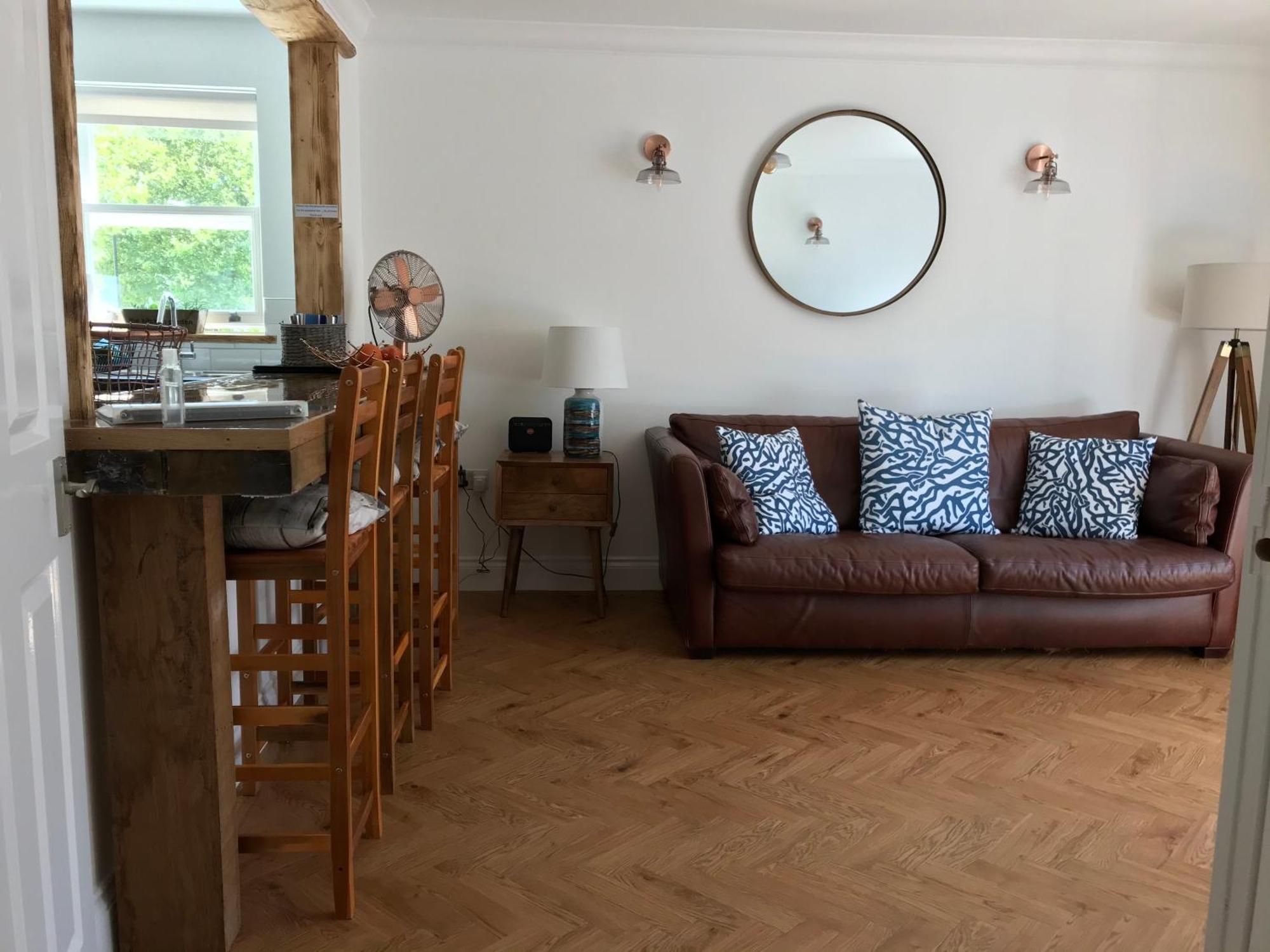 The Beach House Holiday Apartments Істборн Номер фото