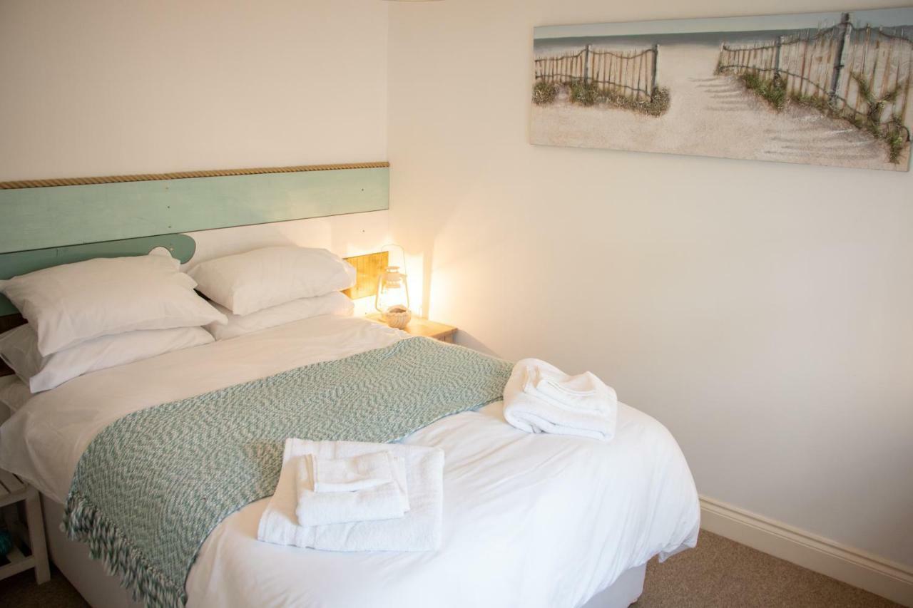 The Beach House Holiday Apartments Істборн Екстер'єр фото