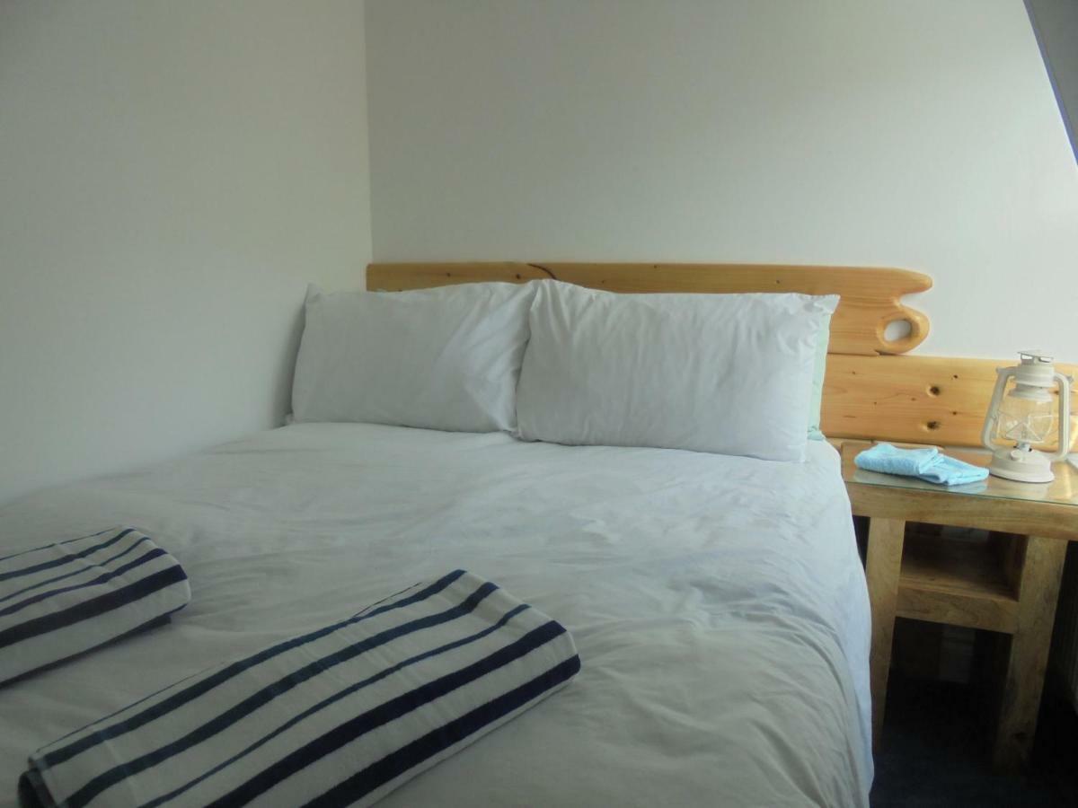 The Beach House Holiday Apartments Істборн Екстер'єр фото